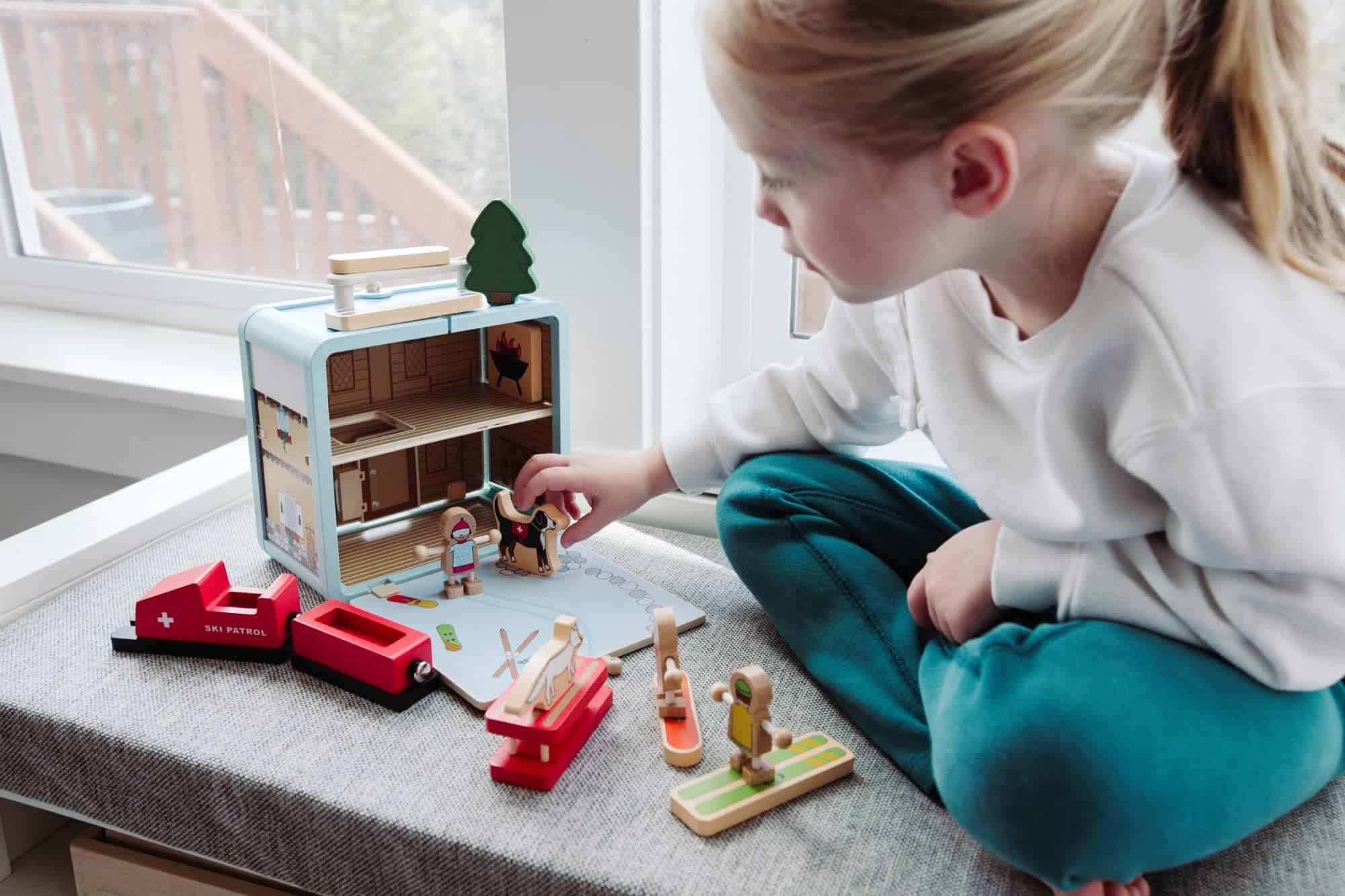 Maletín de Juego de Jack Rabbit Creations (Ski Chalet) - Imagen 6