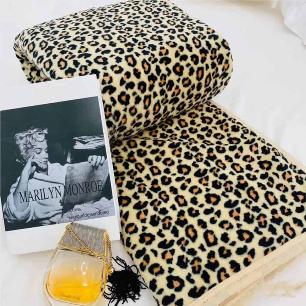 Manta de Franela Estampada de Leopardo HOLY HONEY Súper