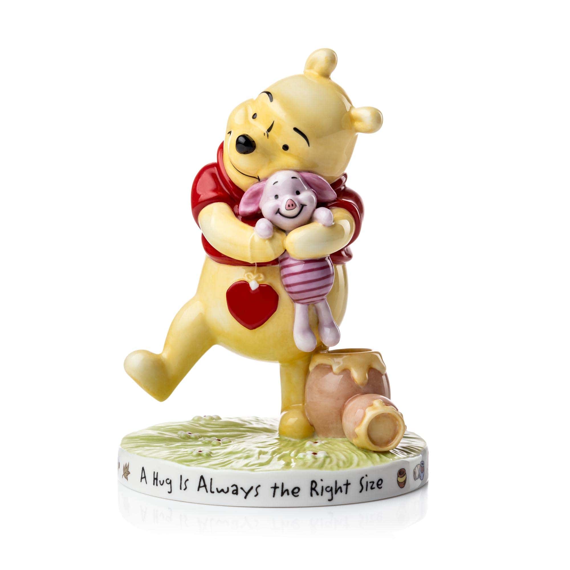 Figura de Winnie The Pooh y Piglet A Hug is Always The