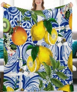Mediterranean Lemon On Blue Ceramic Tiles Mantas de Felpa