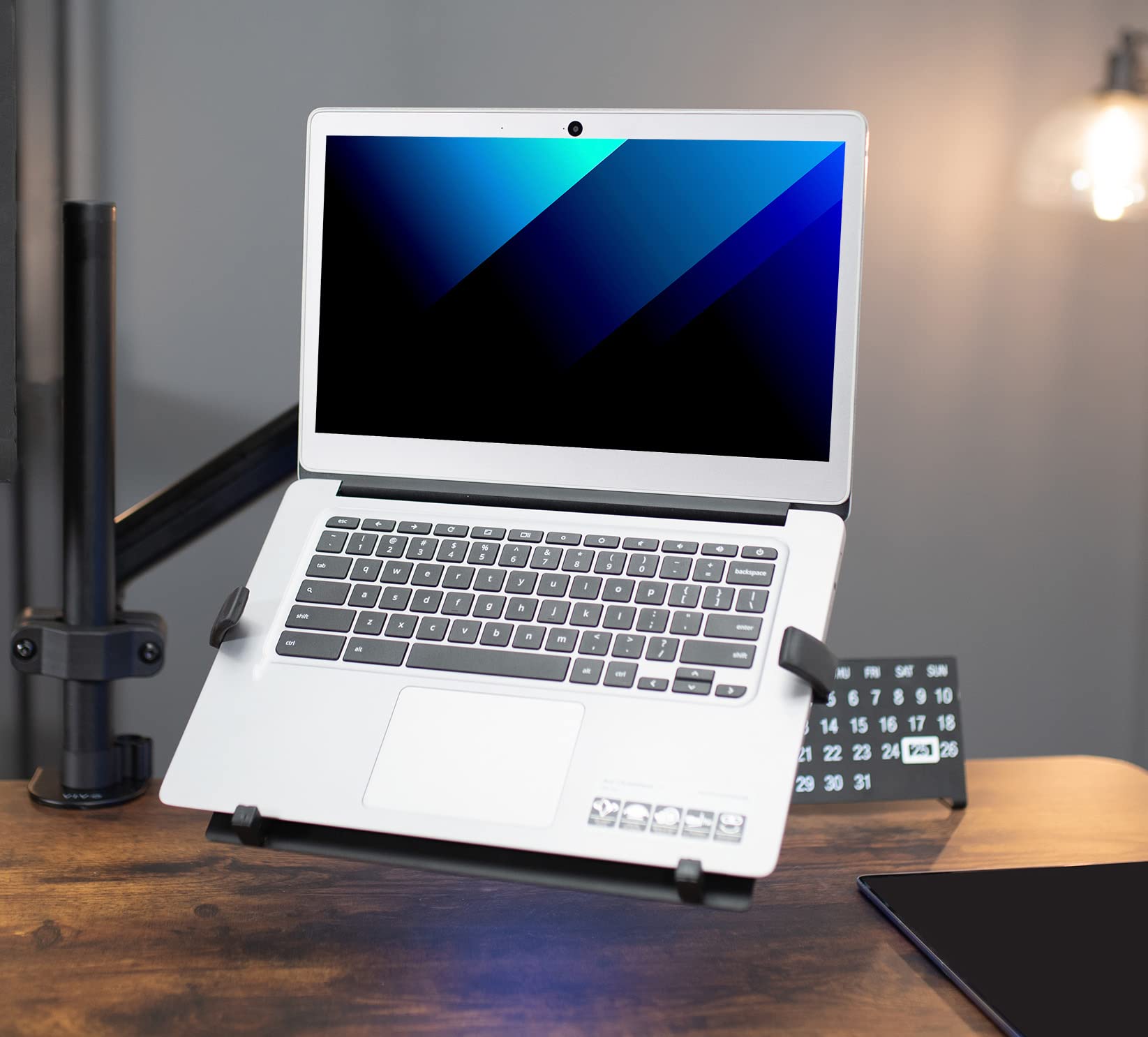 Brazo Universal de Montaje en Poste de Movimiento Completo - Imagen 3