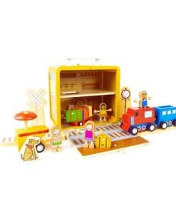 Maleta de Juego Estación de Tren de Jack Rabbit Creations -