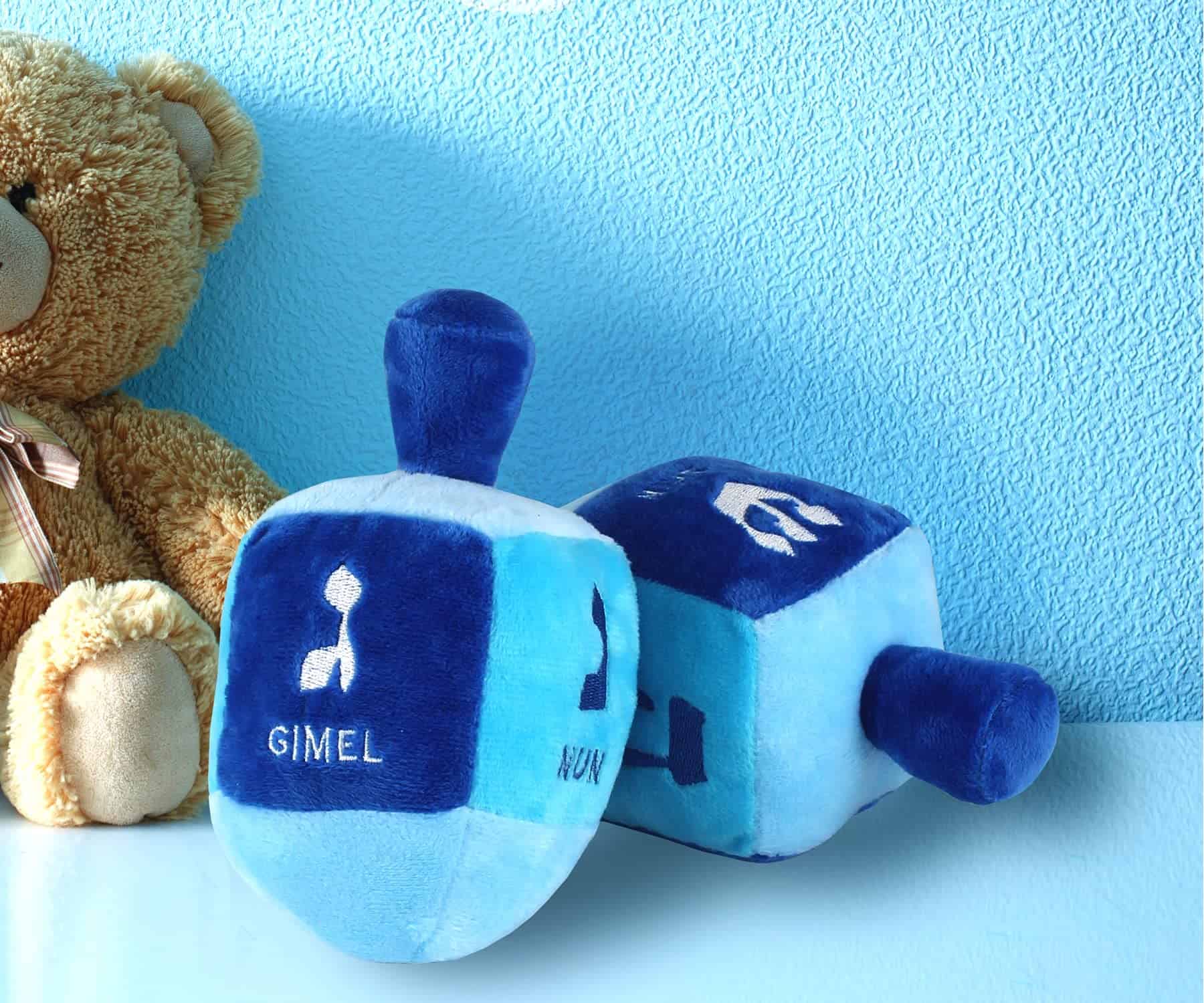 Aviv Judaica Peluche Dreidel con Sonajero para Hanukkah - - Imagen 4