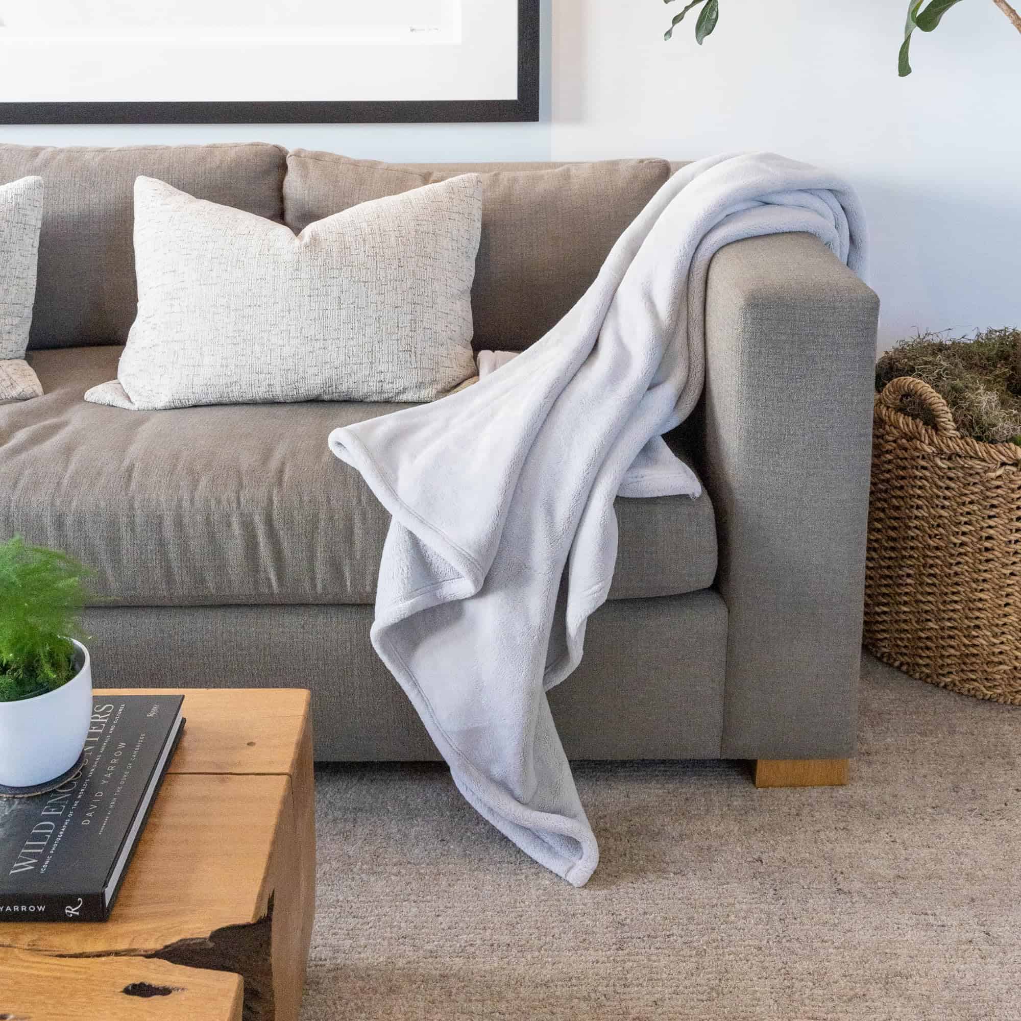 Manta Ultra Suave Jennifer Adams Queen/Full, Mantas de Cama - Imagen 8