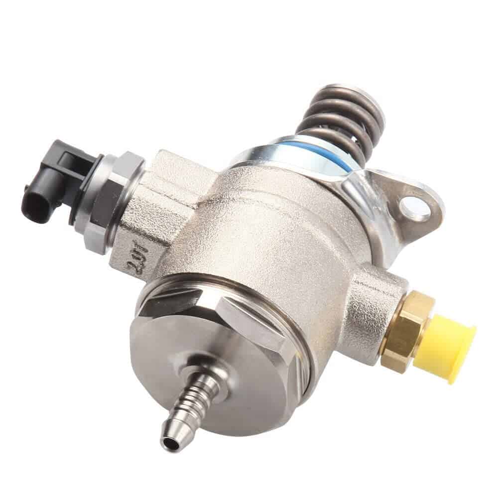 Bomba de combustible de alta presión 0261520472 06J127025J