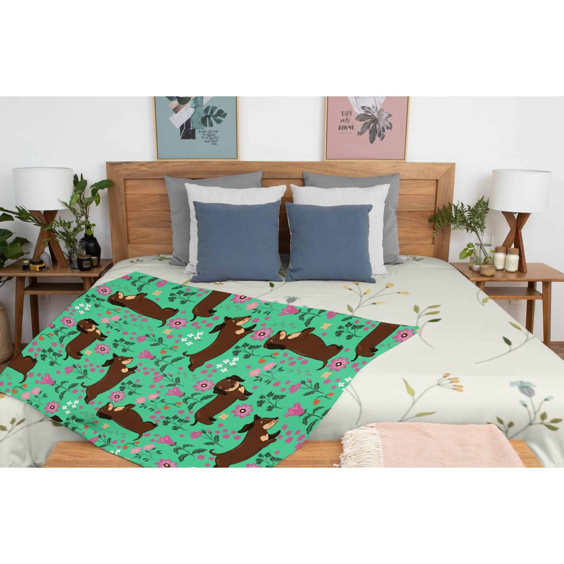 Manta ARTBLANKET Dachshund Dogs and Flowers de Franela - Imagen 4