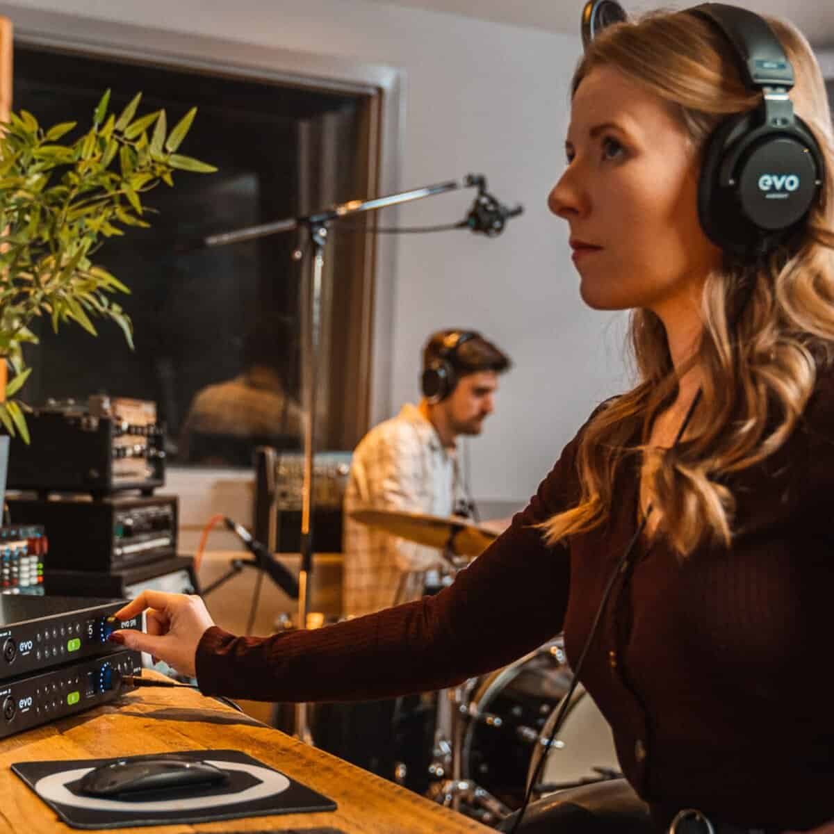 Audient EVO SP8 8-Channel Mic Pre Expansion con 8 entradas - Imagen 3