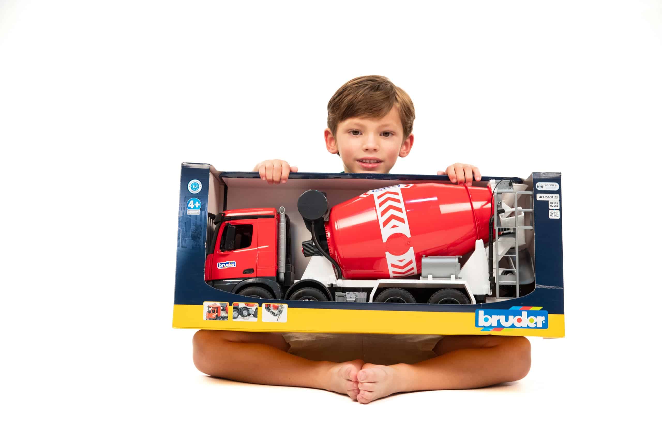 Camión mezclador de concreto Bruder 03655 MB Arocs - Imagen 3