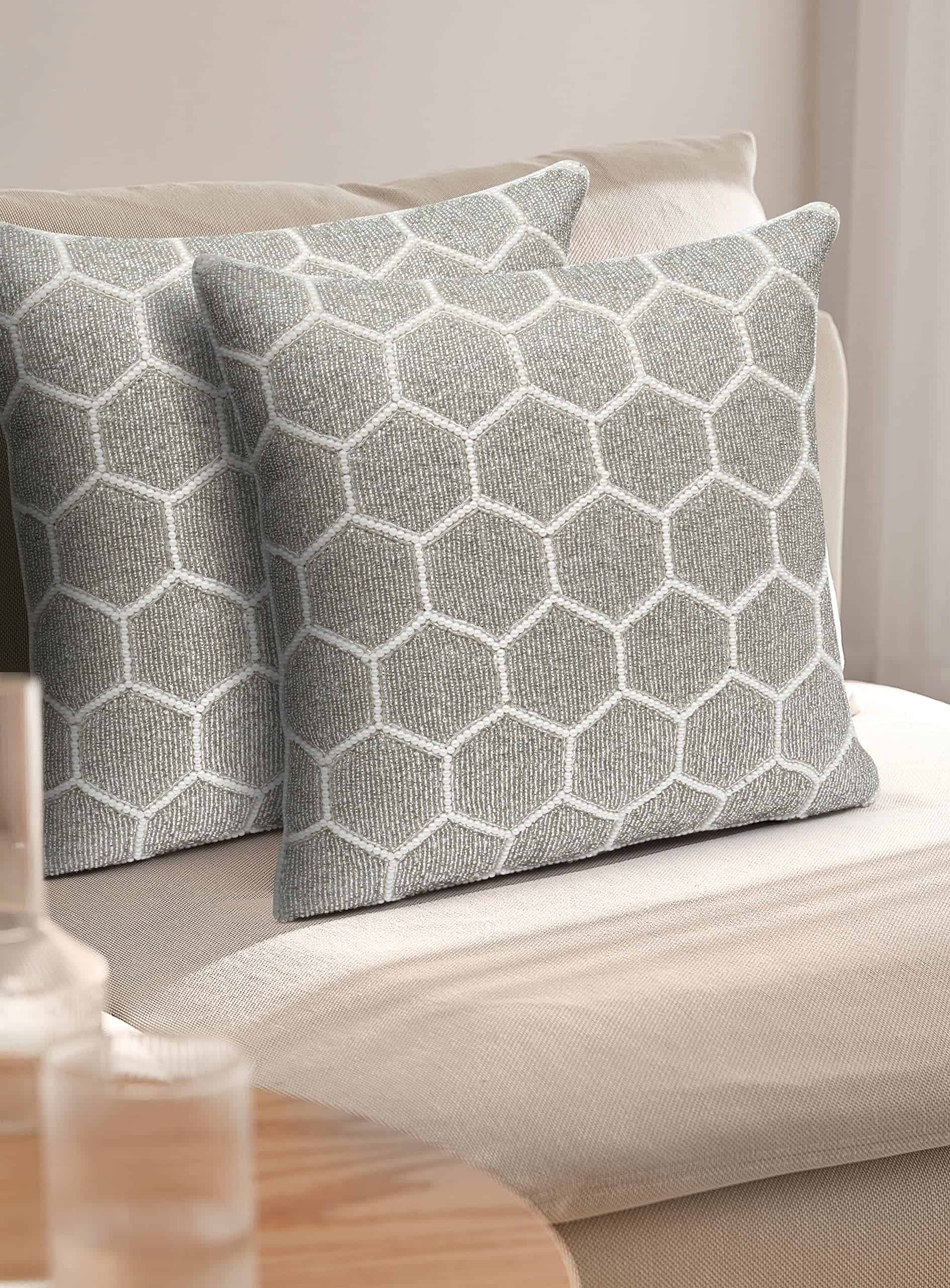 Funda de Almohada Plateada Marfil con Cuentas a Mano - - Imagen 4
