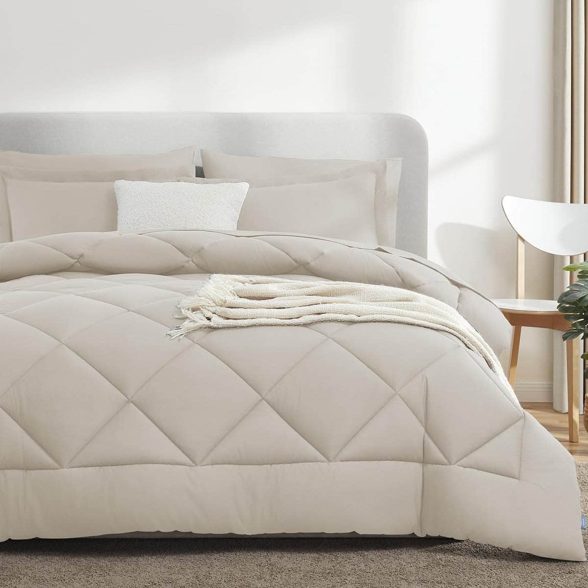 Conjunto de edredón CozyLux Queen en una bolsa de 7 piezas - Imagen 7