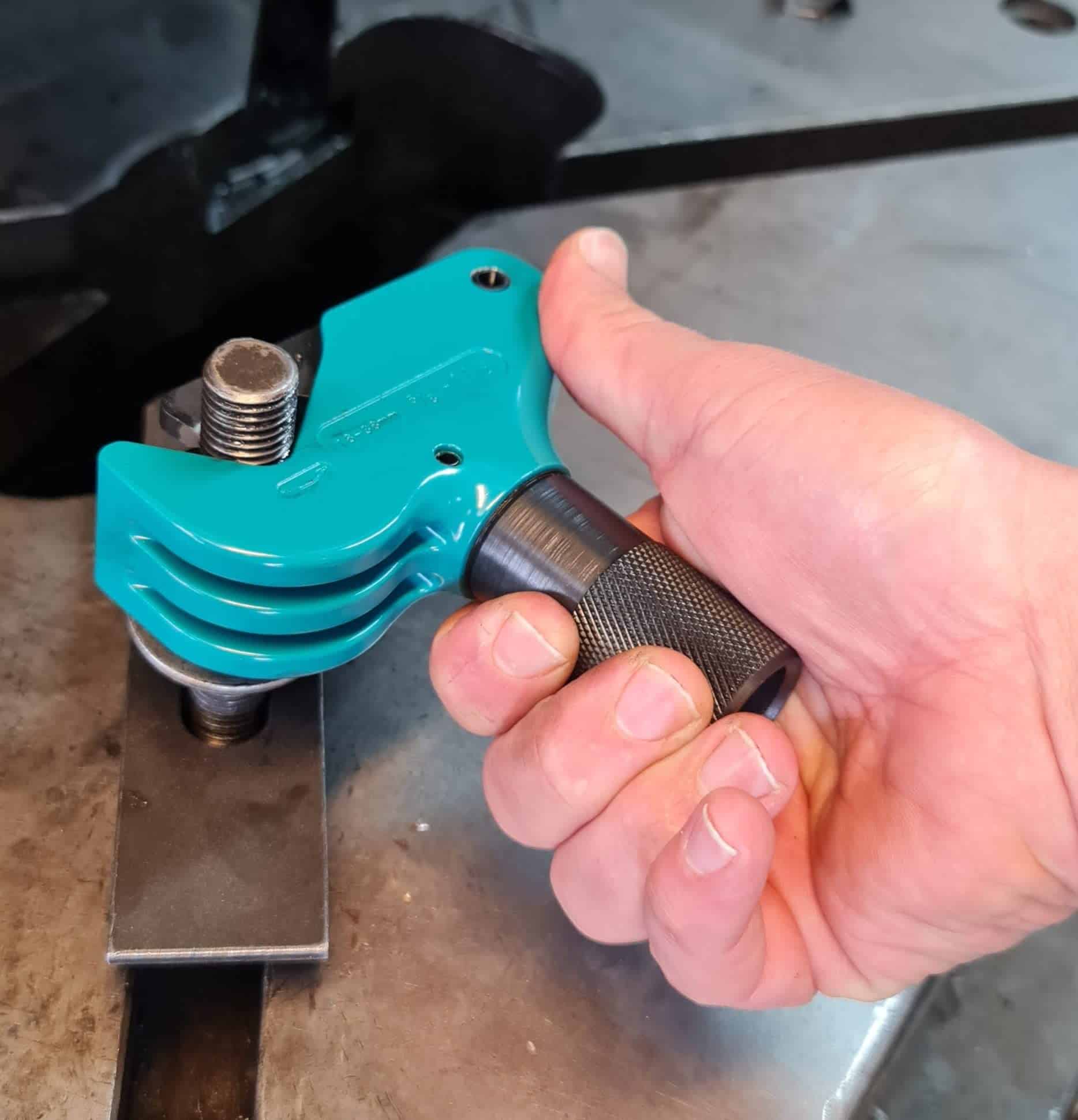 UTR TE2 - Herramienta de Reparación Universal de Roscas - Imagen 7