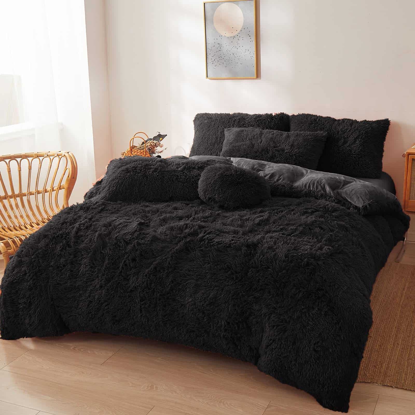Edredón de Felpa Negra Tamaño Queen con Relleno, Suave