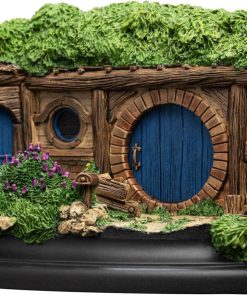 Weta Workshop Polystone - 33 Lakeside Hobbit Hole