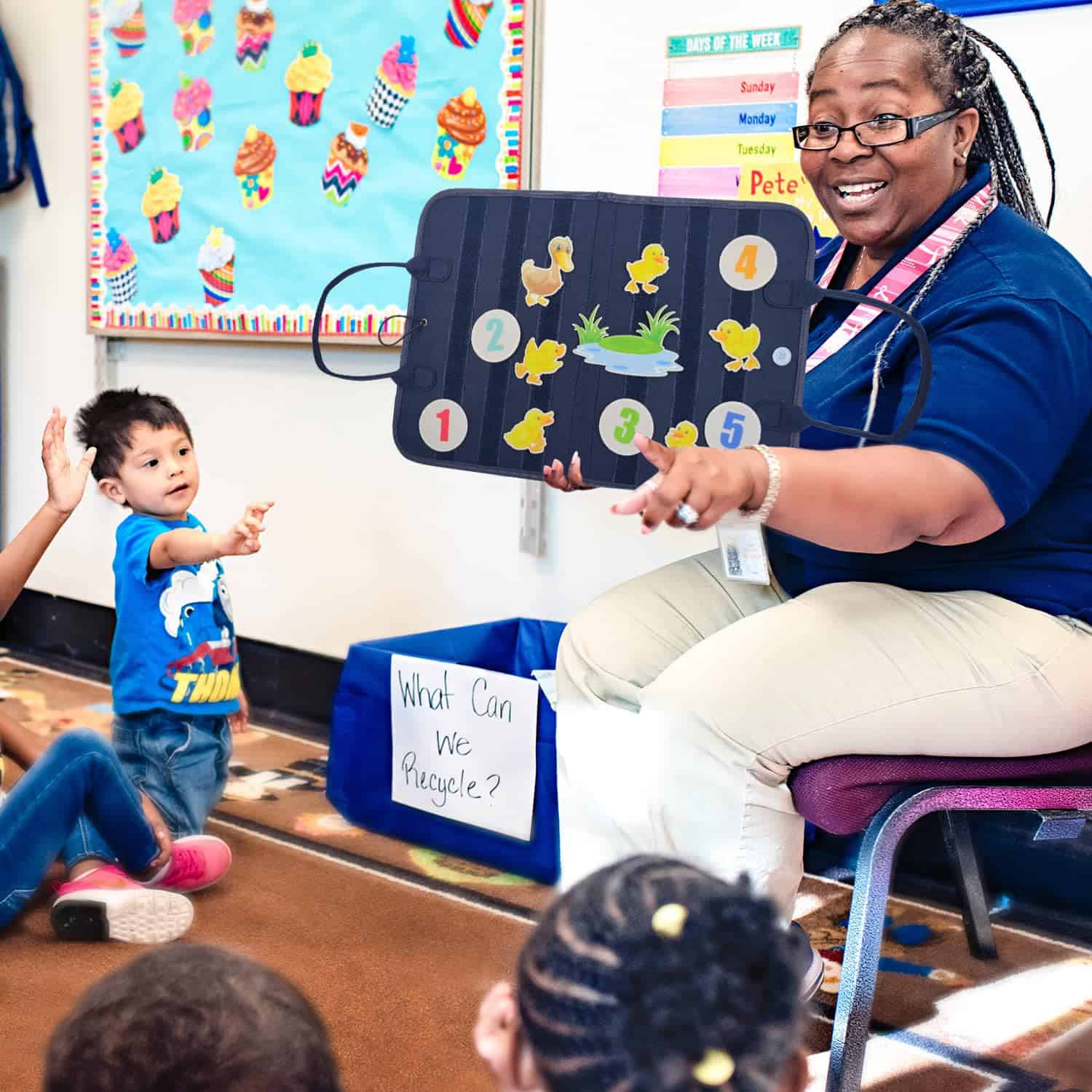 Set de Tablero de Fieltro para Cuentos para Niños en Edad - Imagen 8