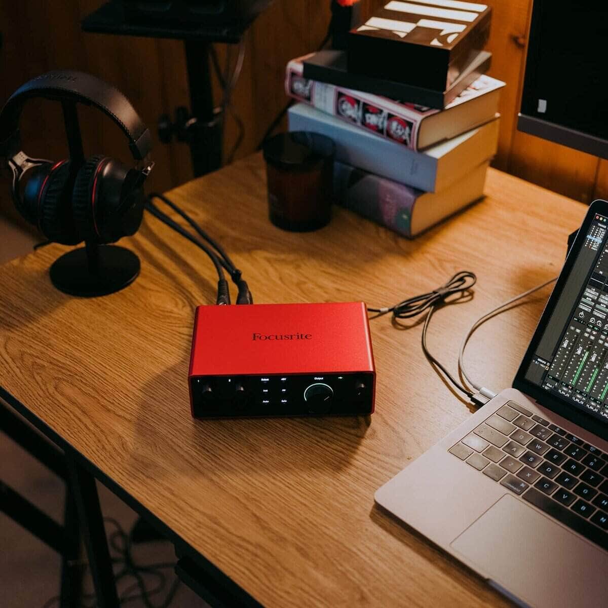 Interfaz de audio USB Focusrite Scarlett 4i4 4th Gen, para - Imagen 5