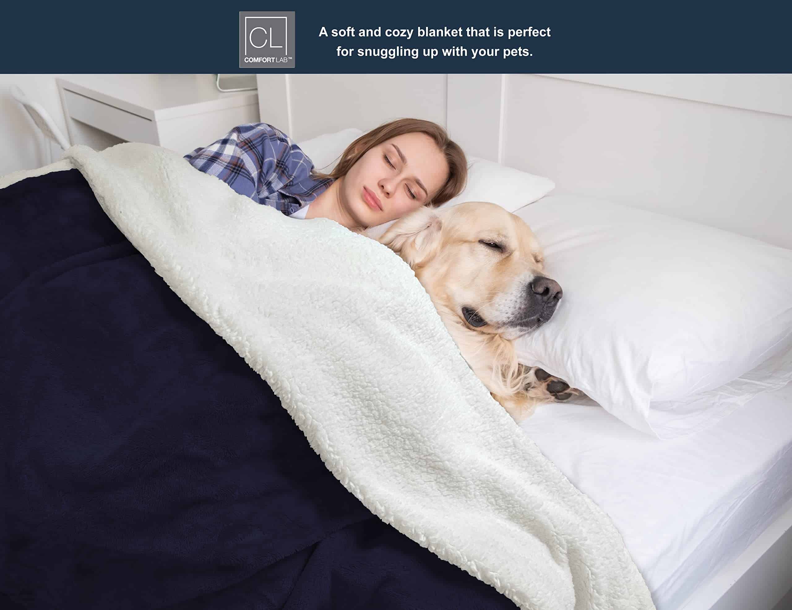 Manta Reversible de Franela y Sherpa Comfort -Azul Marino - Imagen 3