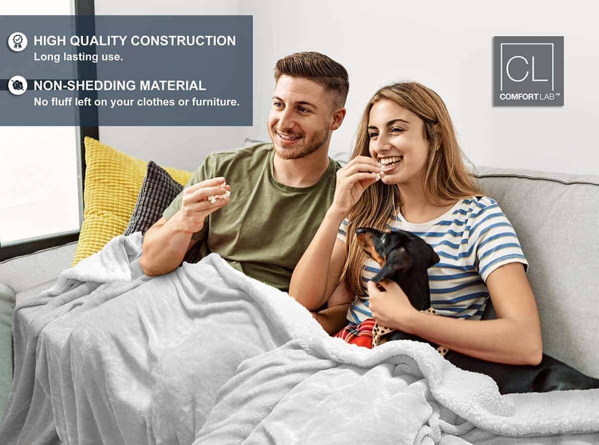 Manta Reversible de Franela y Sherpa de Comfort Lab - - Imagen 5