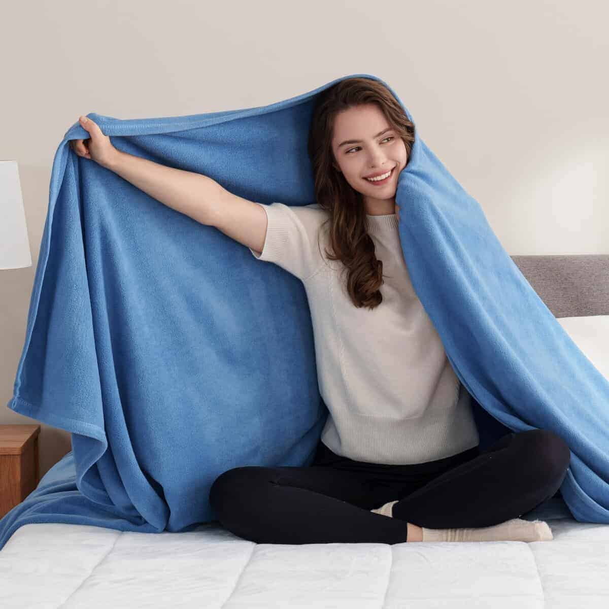 Manta de Microfleece Berkshire Blanket -Azul Real - Imagen 4