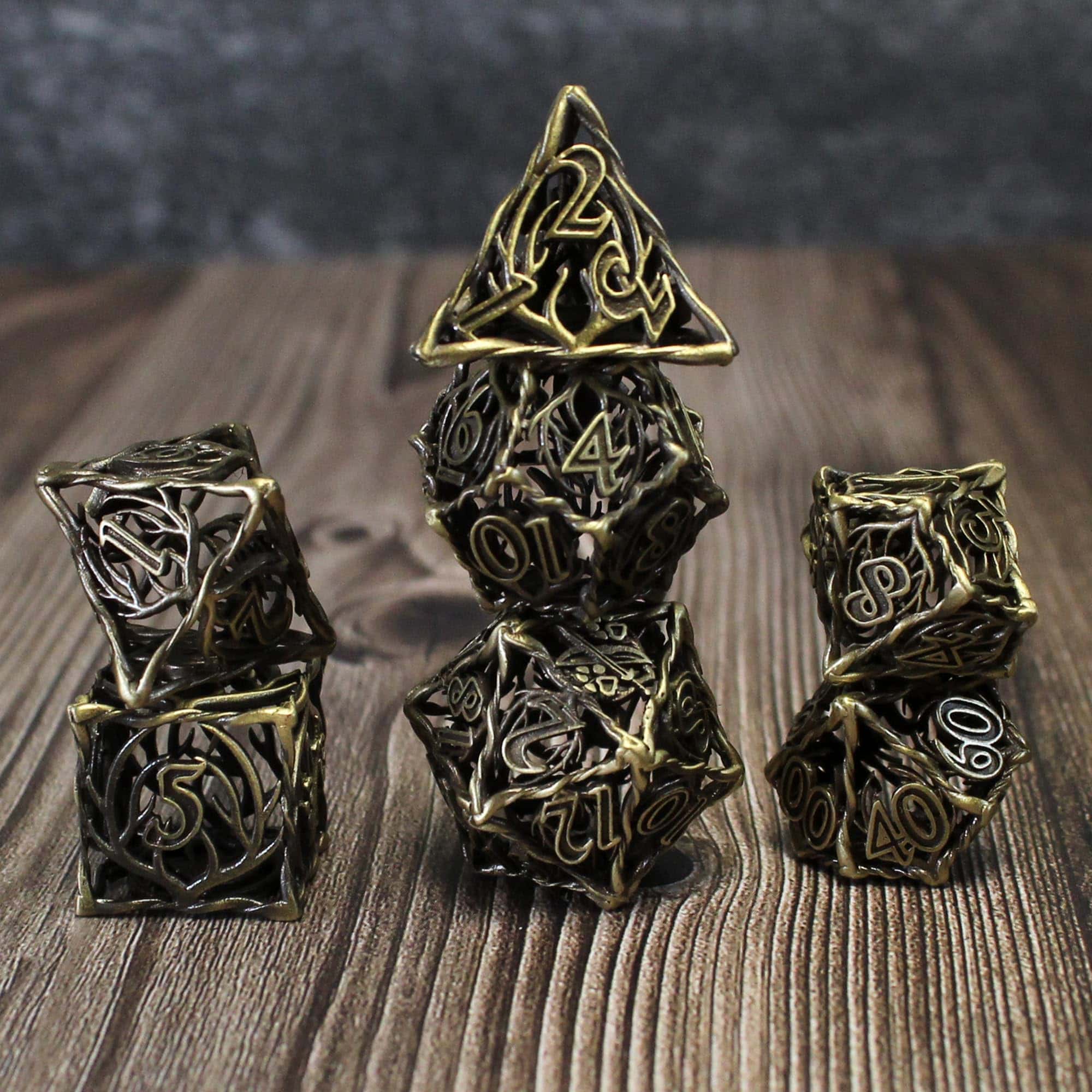 Dados de Clase Arsenal (Jaula del Guardabosques)