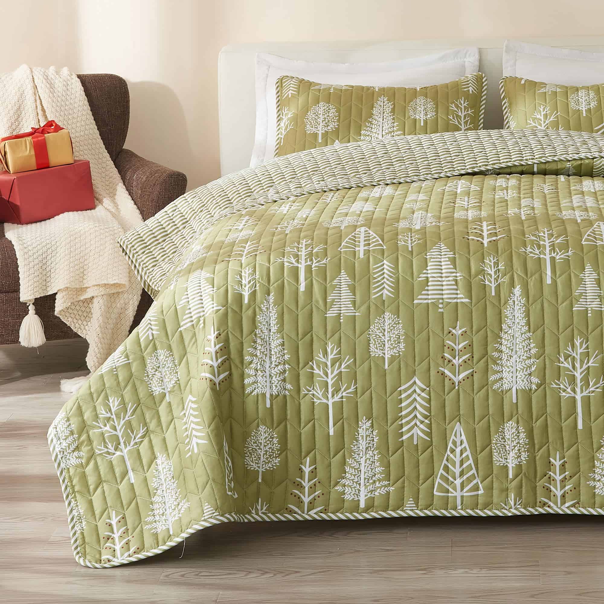 Gran Bay Home King Reversible Rustic Lodge Sage and Red