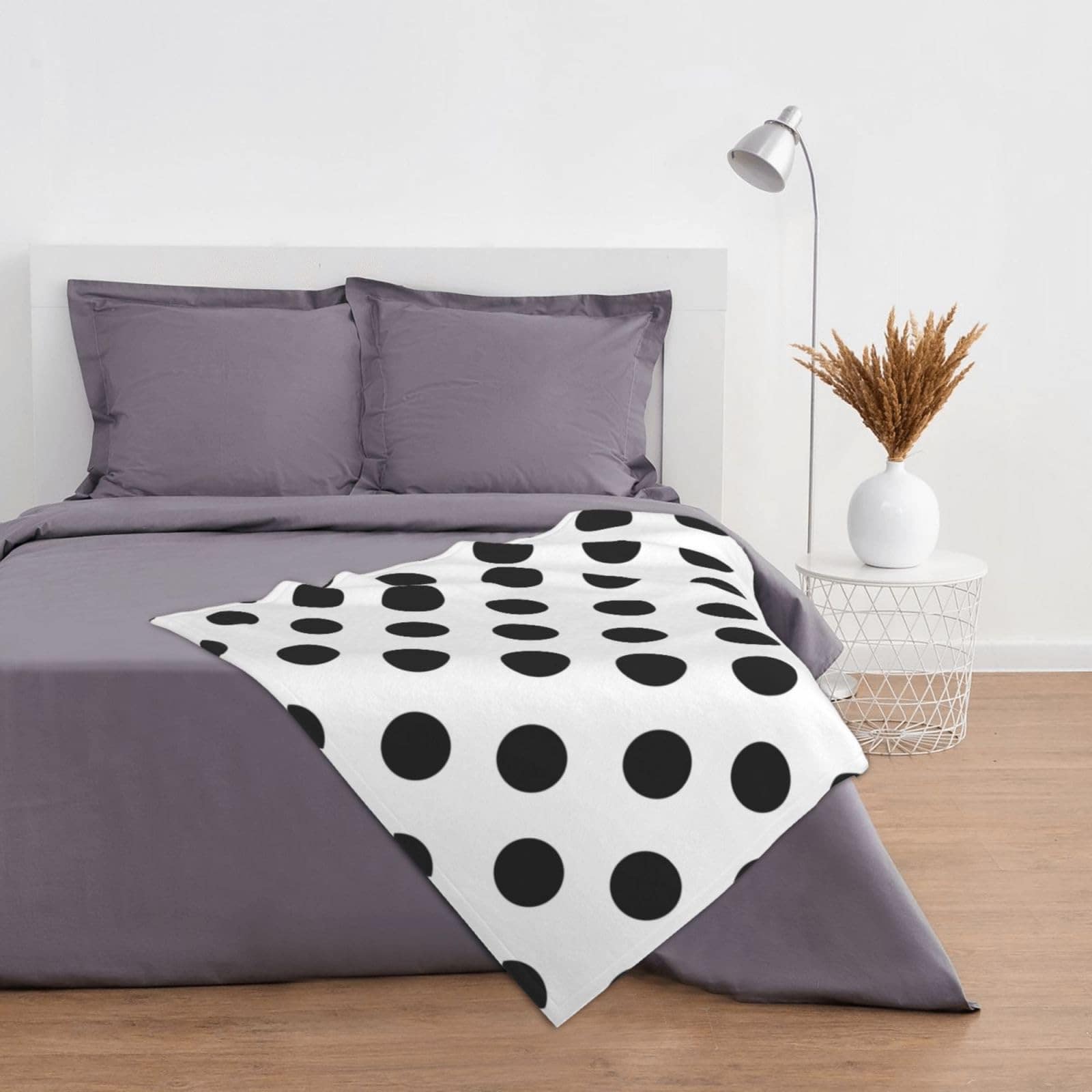 Manta de lunares negros y blancos. Suave y acogedora manta - Imagen 8