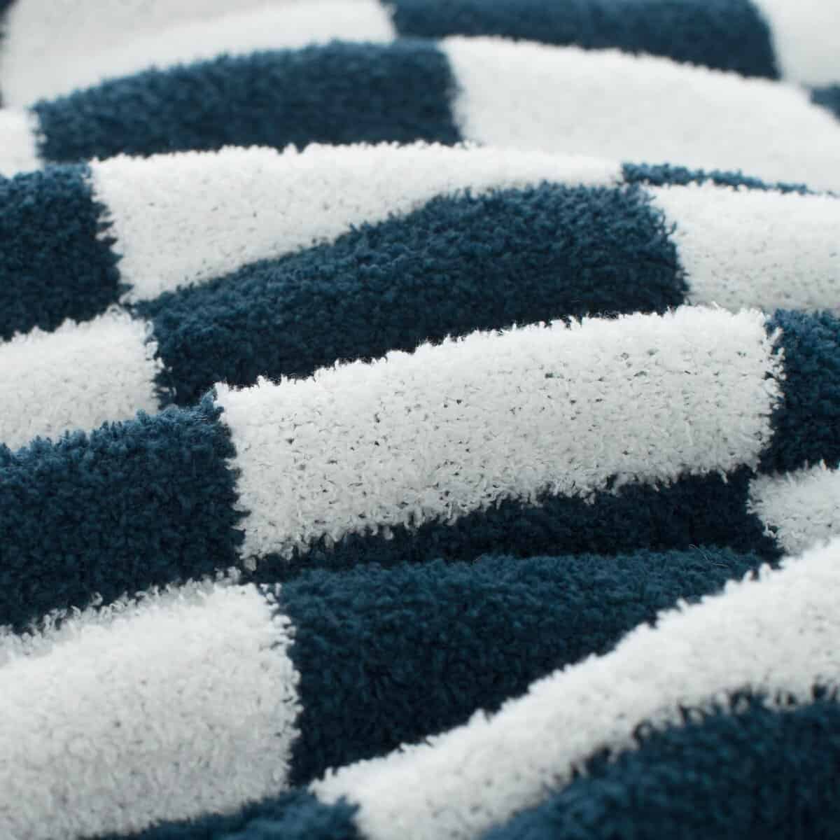 Manta a Cuadros Carriediosa 60" X 80" Twin, 400GSM - Imagen 7