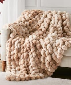 Manta de piel de conejo sintético suave Hyde Lane, manta