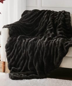 Manta de Lujo de Piel Sintética Fruncida Hyde Lane | Manta