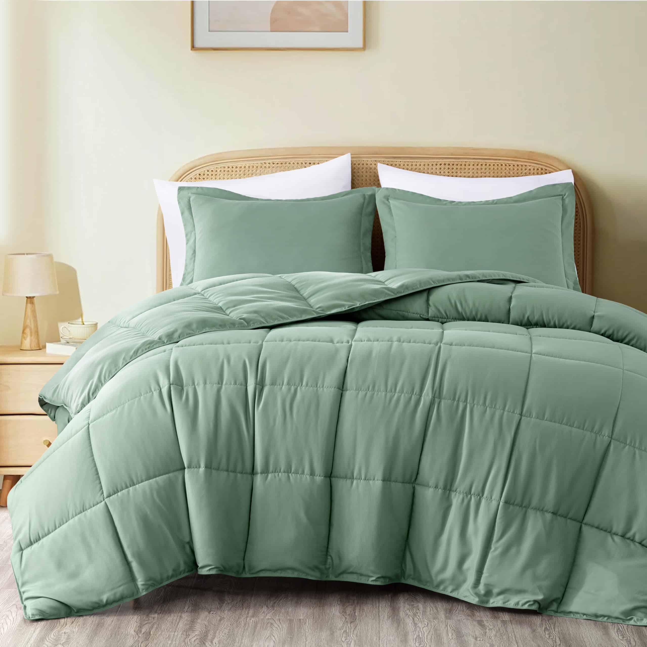 Juego de Edredón de 3 Piezas en Verde Salvia Tamaño Reina