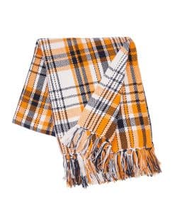 C&F Home 50" x 60" Manta de acento tejida a cuadros Zelda