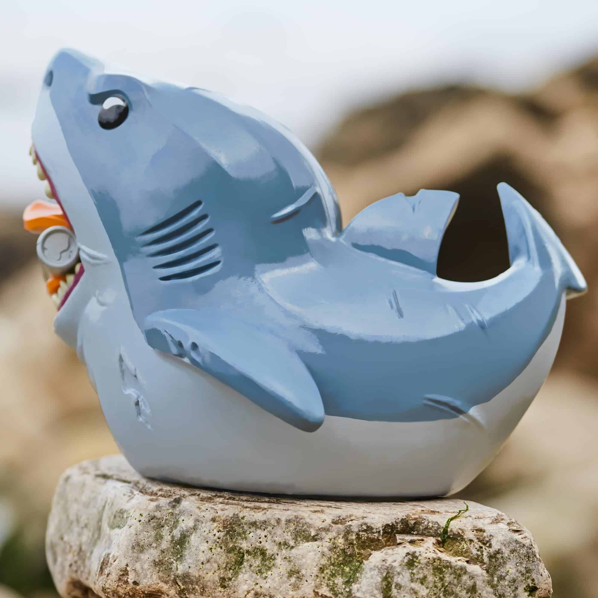Figura de Pato de Vinilo Gigante Bruce (Botella de Gas) de - Imagen 5