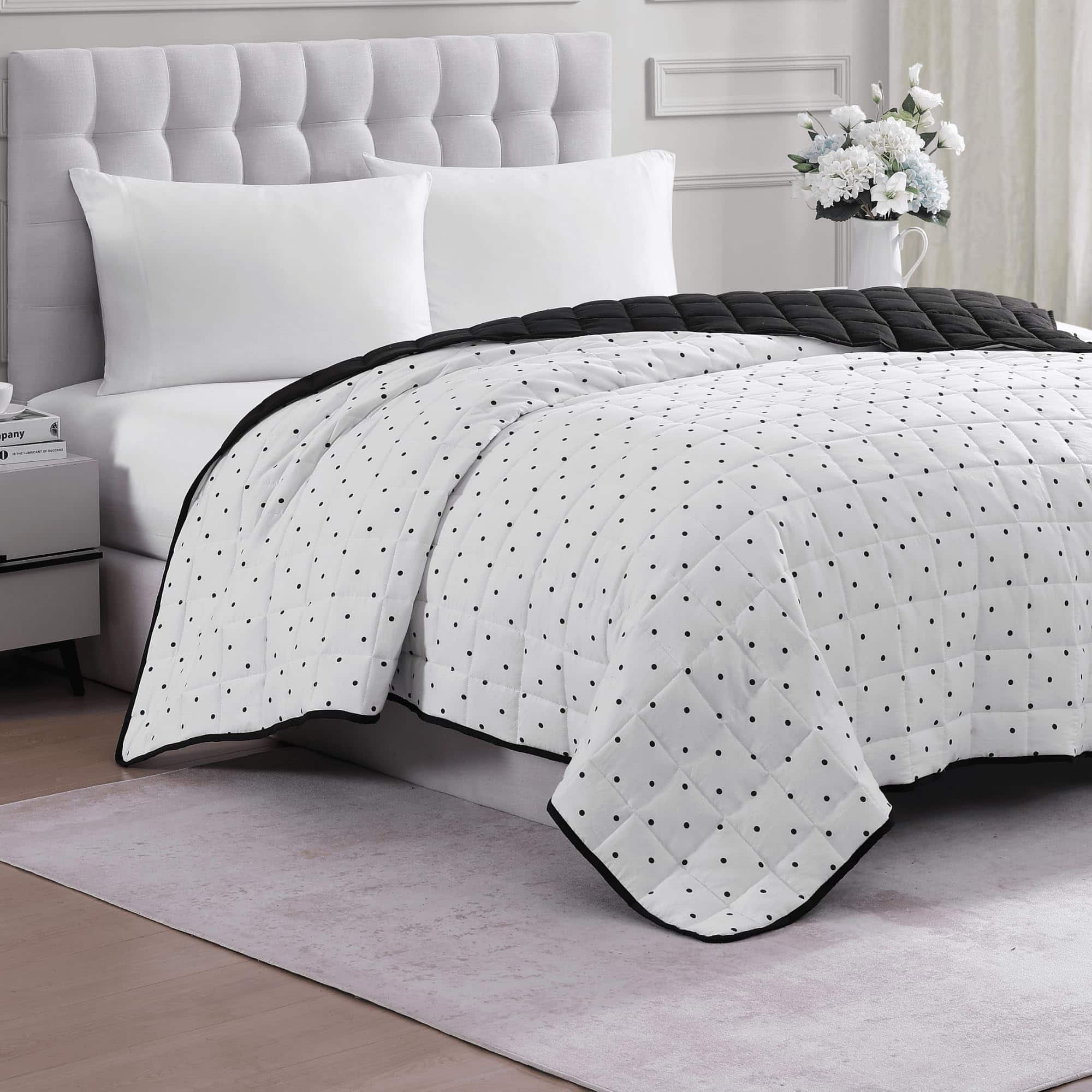 Manta Reversible Ligera Casa Platino - Tamaño King, Colcha