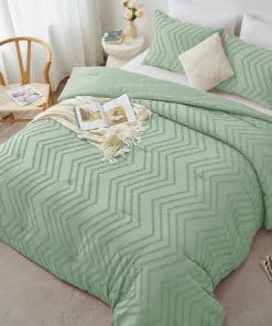 Juego de edredón tamaño King CozyLux color verde salvia - 3