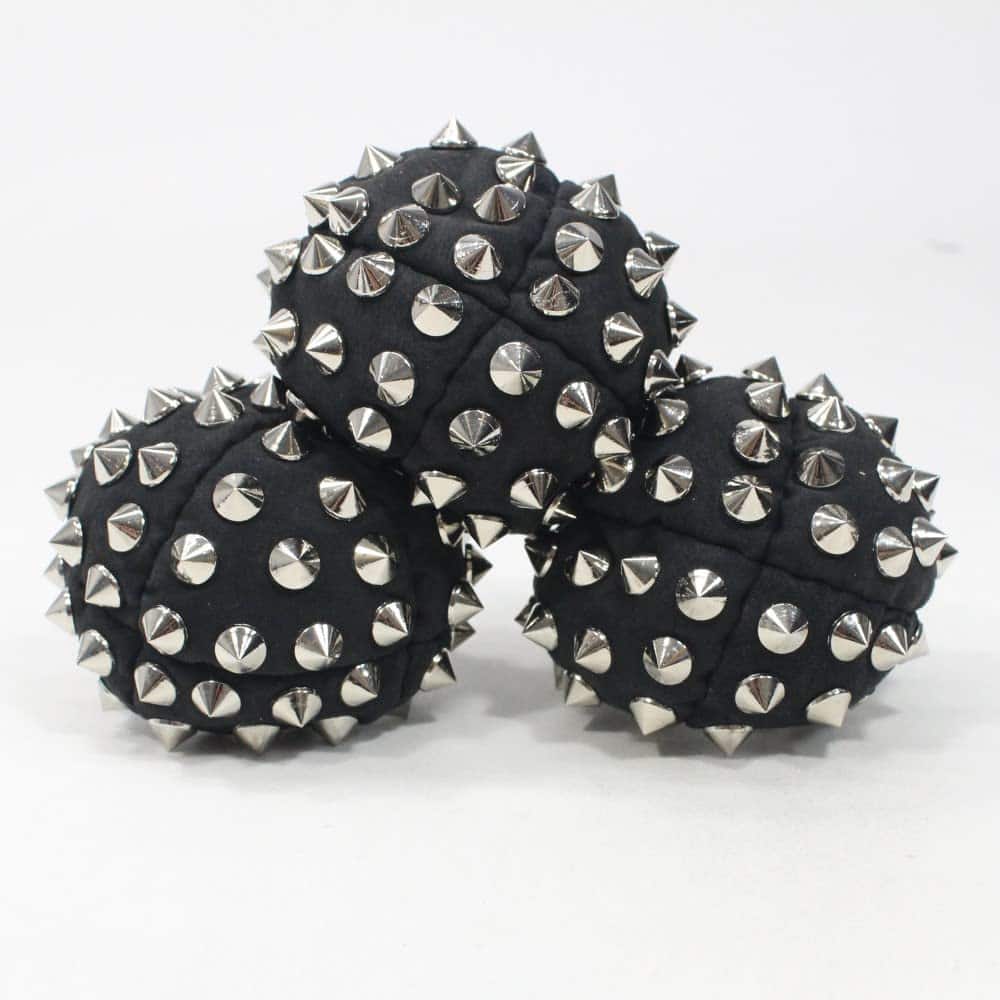 Balón Malabarista Bad Ass de Zeekio - Tachones de Metal en - Imagen 3