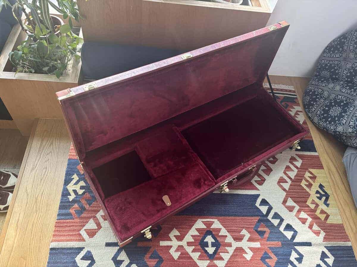 Estuche rígido cuadrado para guitarra -Rojo Vino - Imagen 7