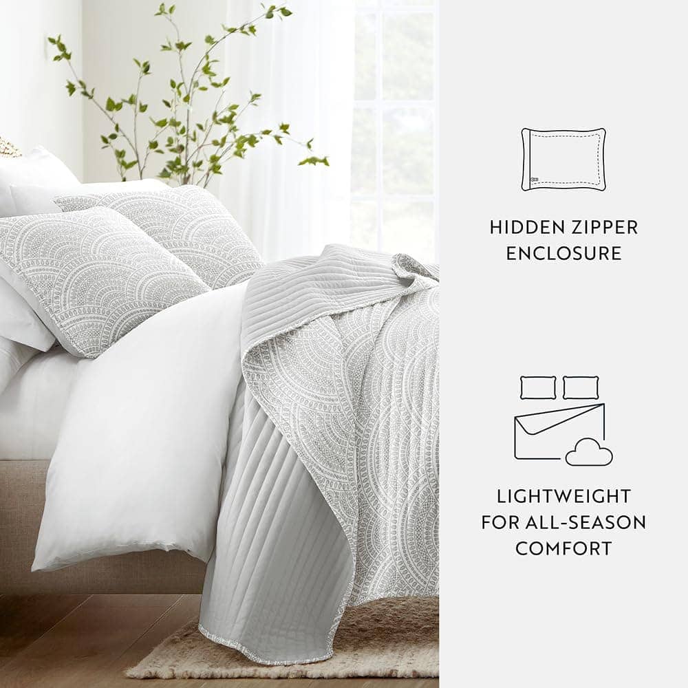 Colcha King Scalloped Gris Claro - Imagen 6