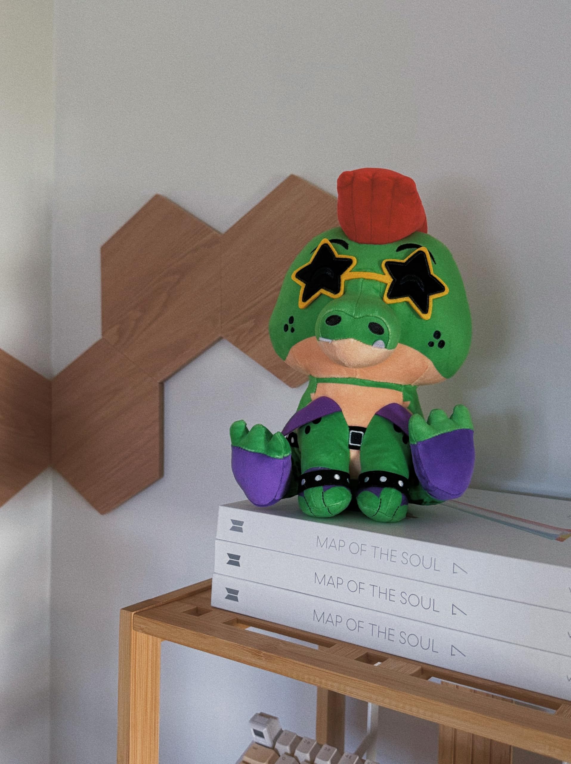 YouTooz FNAF Monty Sitting 9" Inch Plush, Peluche Monty, - Imagen 8