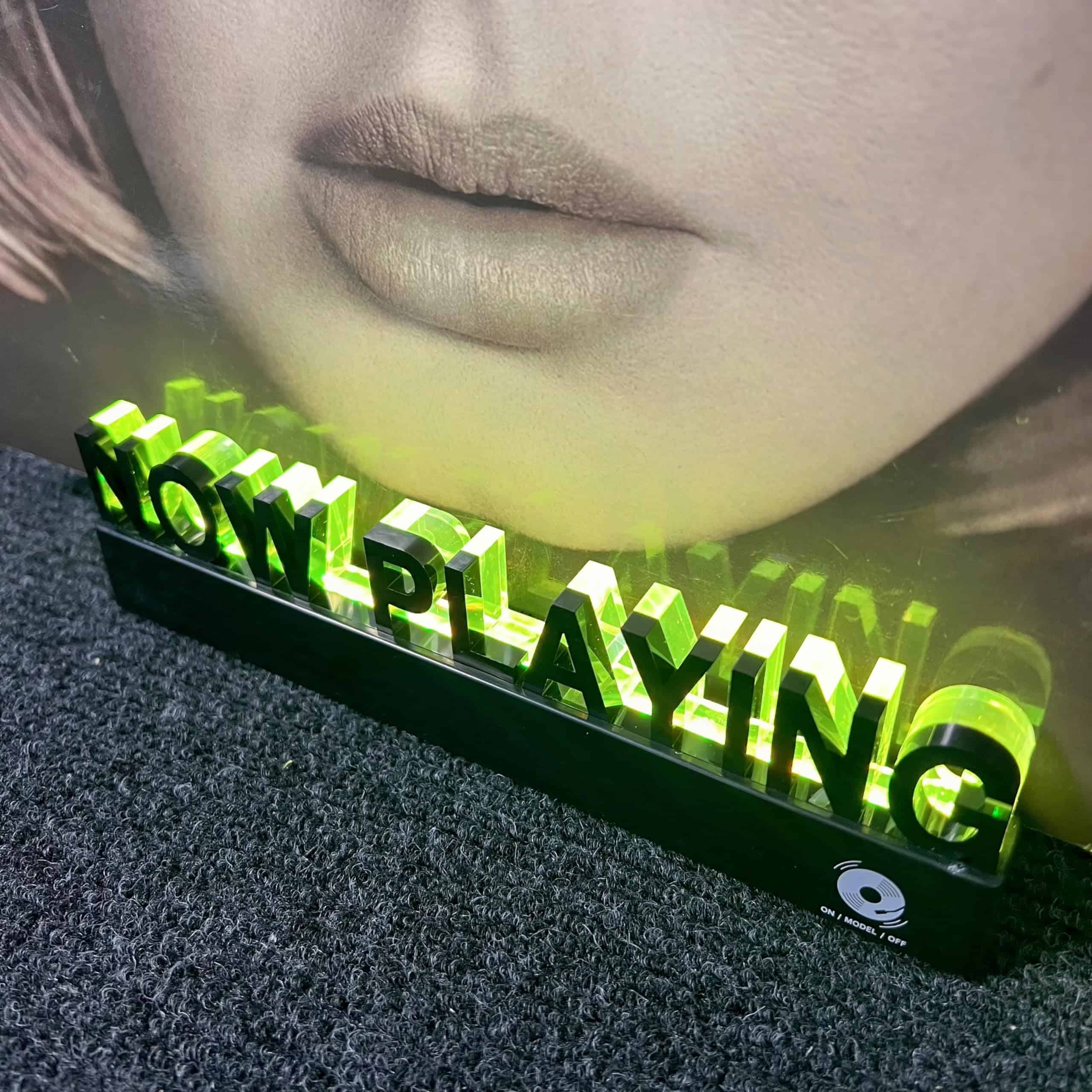 LIGOLIG Soporte para Discos de Vinilo Now Playing - Montaje