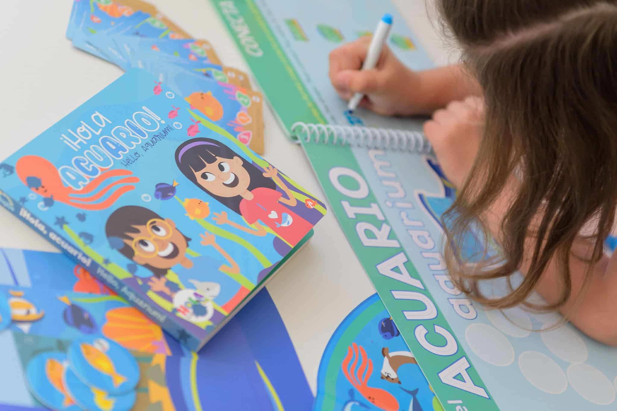 ¡Hola, Acuario! - Incluye Libro Bilingüe, Tarjetas, Libro - Imagen 4