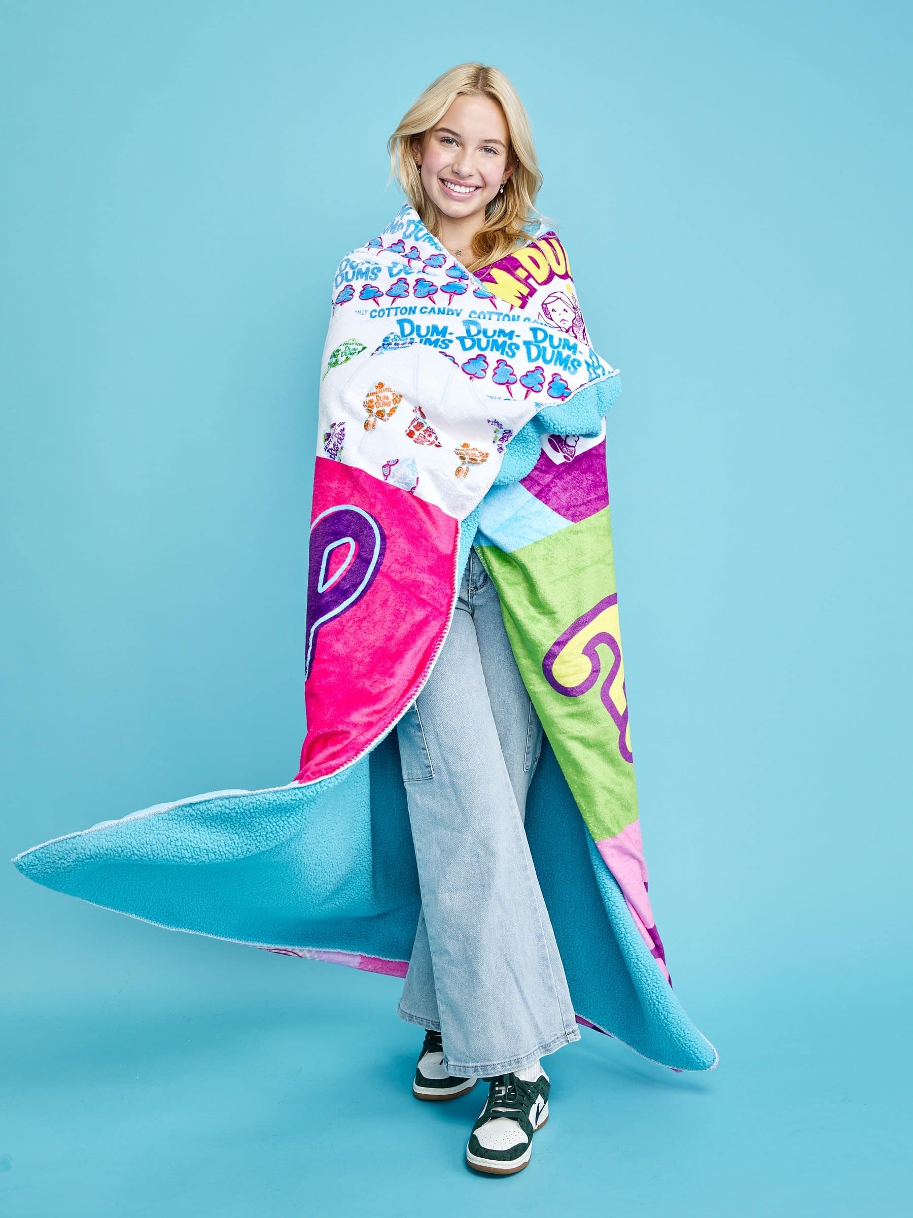 Manta Reversible iscream Dum Dums de Felpa Sedosa 56" x 60" - Imagen 7