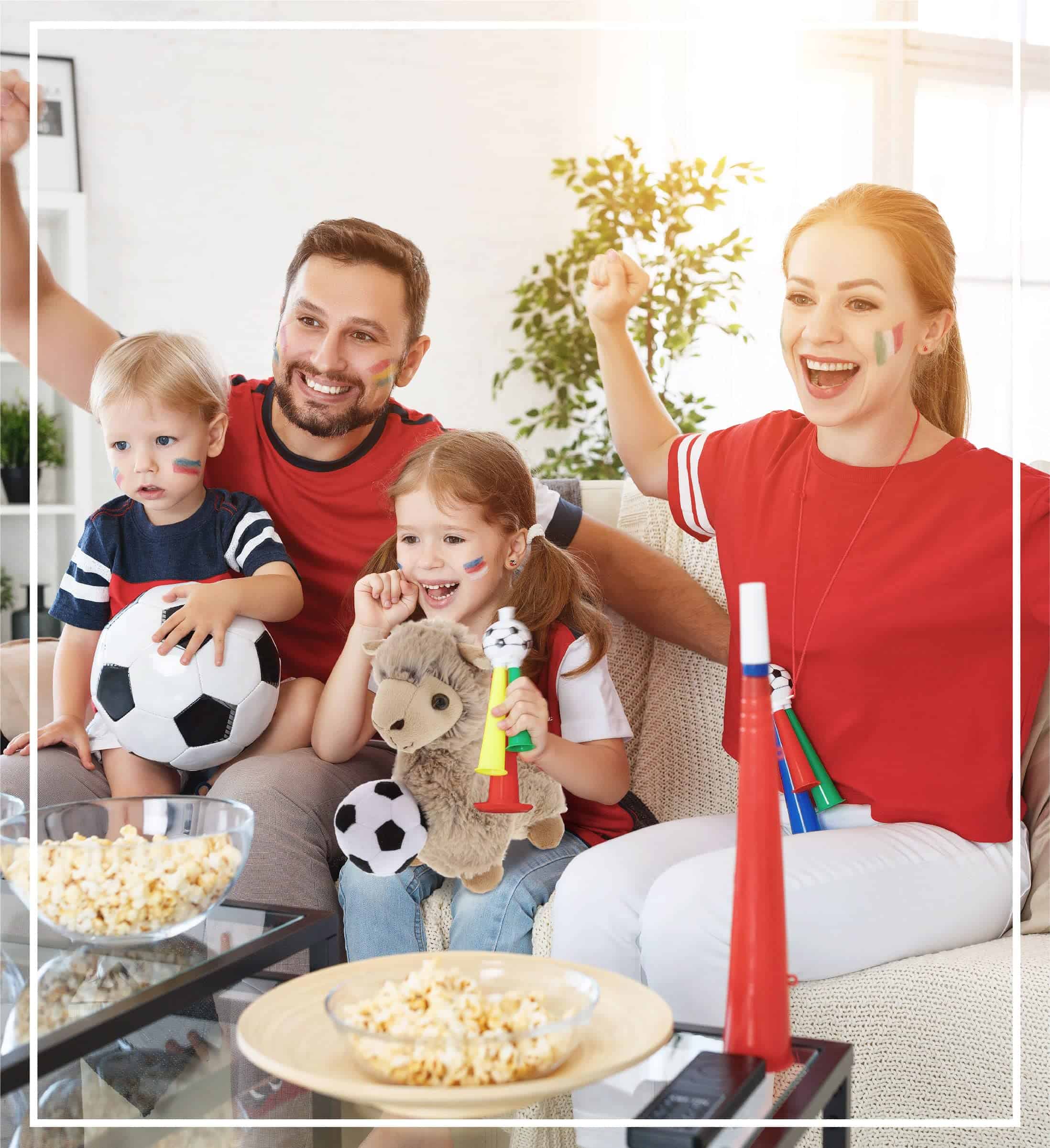 Peluche de Llama Beige DolliBu con Balón de Fútbol - Llama - Imagen 7