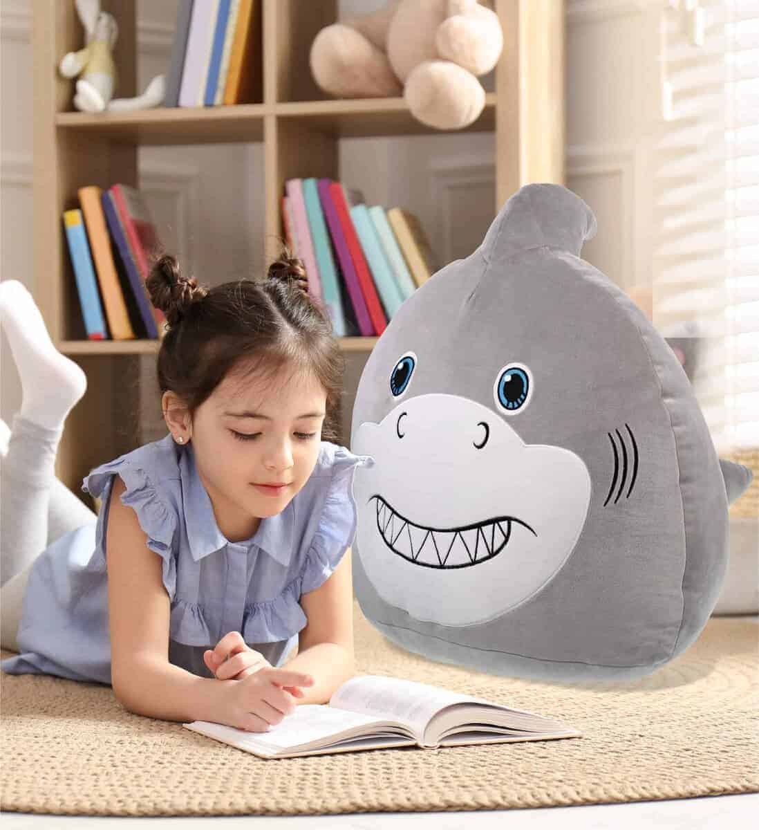 Peluche de tiburón DolliBu Snug Mooshies - Juguete de felpa - Imagen 6