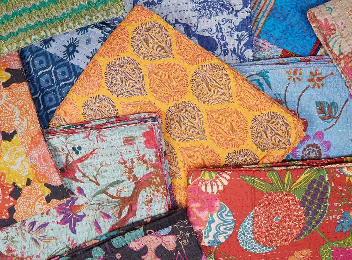 Taj Hotel Kantha Manta de Algodón Acolchada Hecha a Mano, - Imagen 5