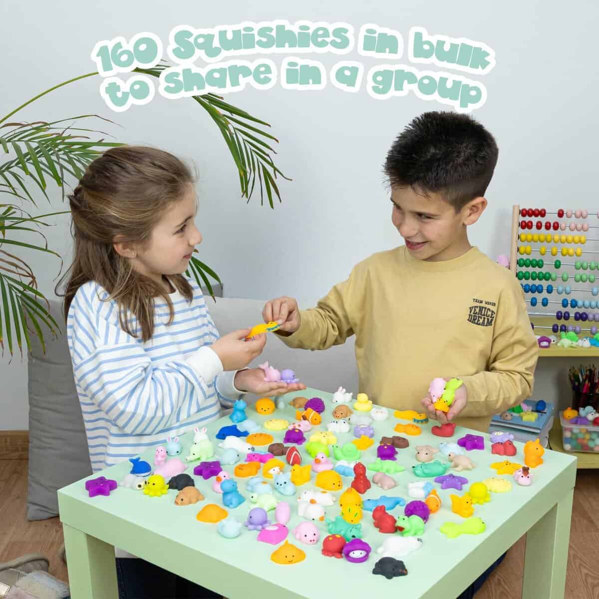 BONNYCO Pack de 160 Mochi Squishy Toys para Fiestas - Imagen 5