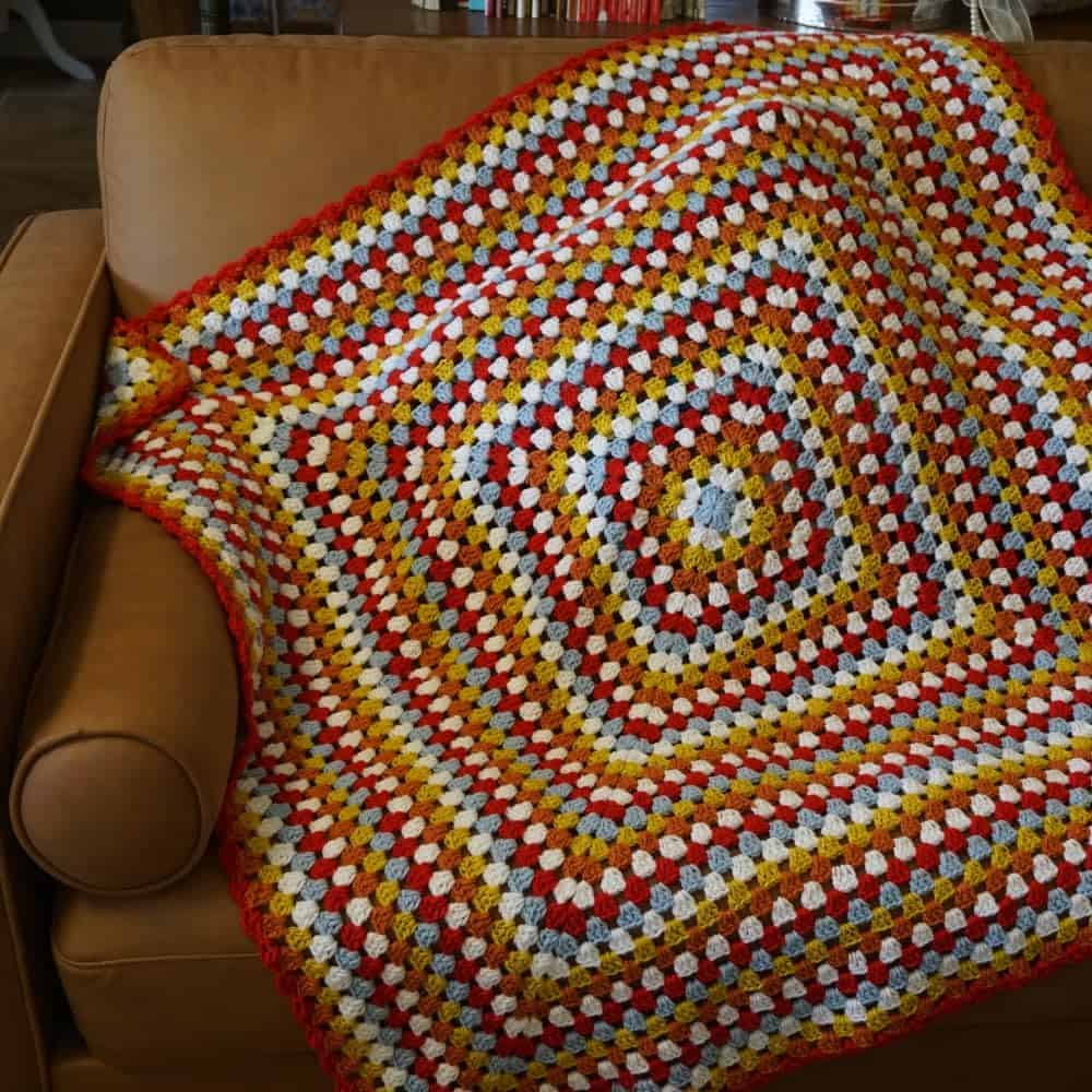 Manta de Ganchillo Cuadrado de la Abuelita Estilo Suéter,