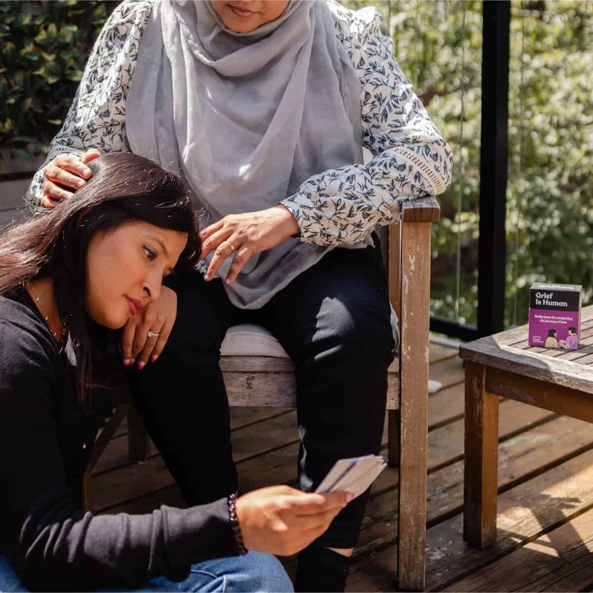 Grief is Human | Family & Friends Conversation Cards for - Imagen 7