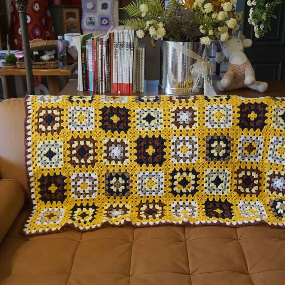 Manta de Ganchillo Cuadrado de la Abuela Hecha a Mano, - Imagen 4