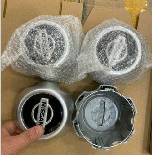Hongyuntong 4pcs Tapacubos plateados compatibles con Nissan - Imagen 4