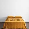 Sábana Plana de Lino Bed Threads - 100% Lino -Cúrcuma