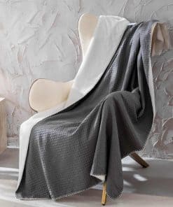 Manta Doble Reversible de Waffle y Piel Sintética de Meadow